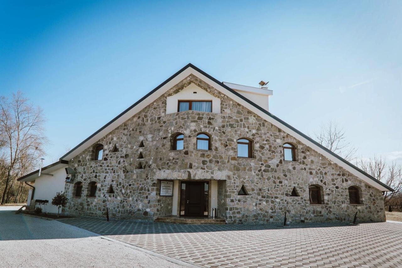 Lazar Winery Tourism B&B Rosoman Luaran gambar